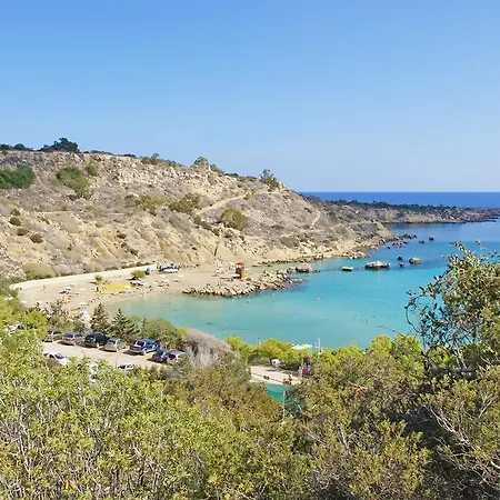 Aurelia Πρωταράς